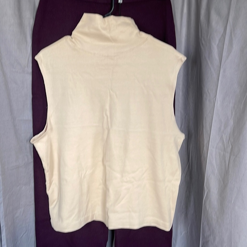 Khaki turtle neck